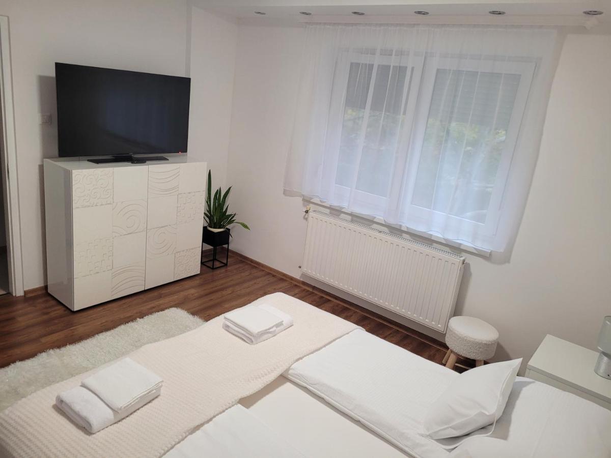Matrix Apartman Бекешчаба Экстерьер фото