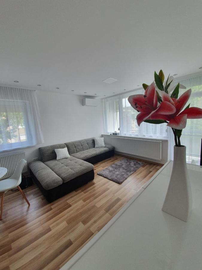 Matrix Apartman Бекешчаба Экстерьер фото